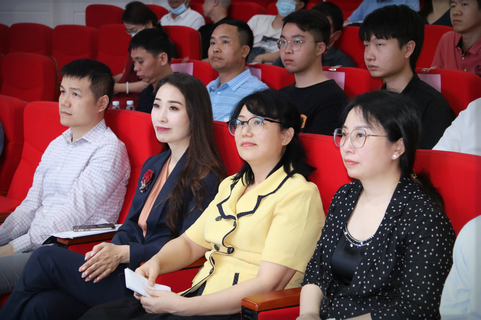 微信图片_20210429102355_meitu_2.png 微信图片_20210429102355_meitu_2.png