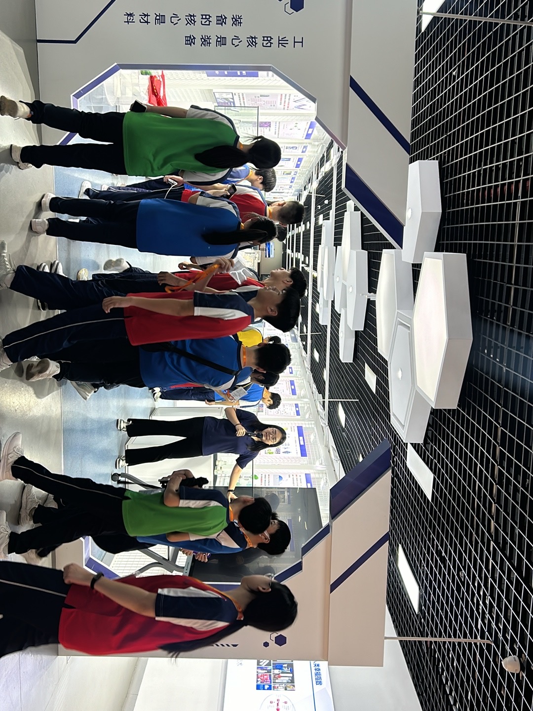e4c02dd16a4e35d07cb0bb9de2673cc.jpg
