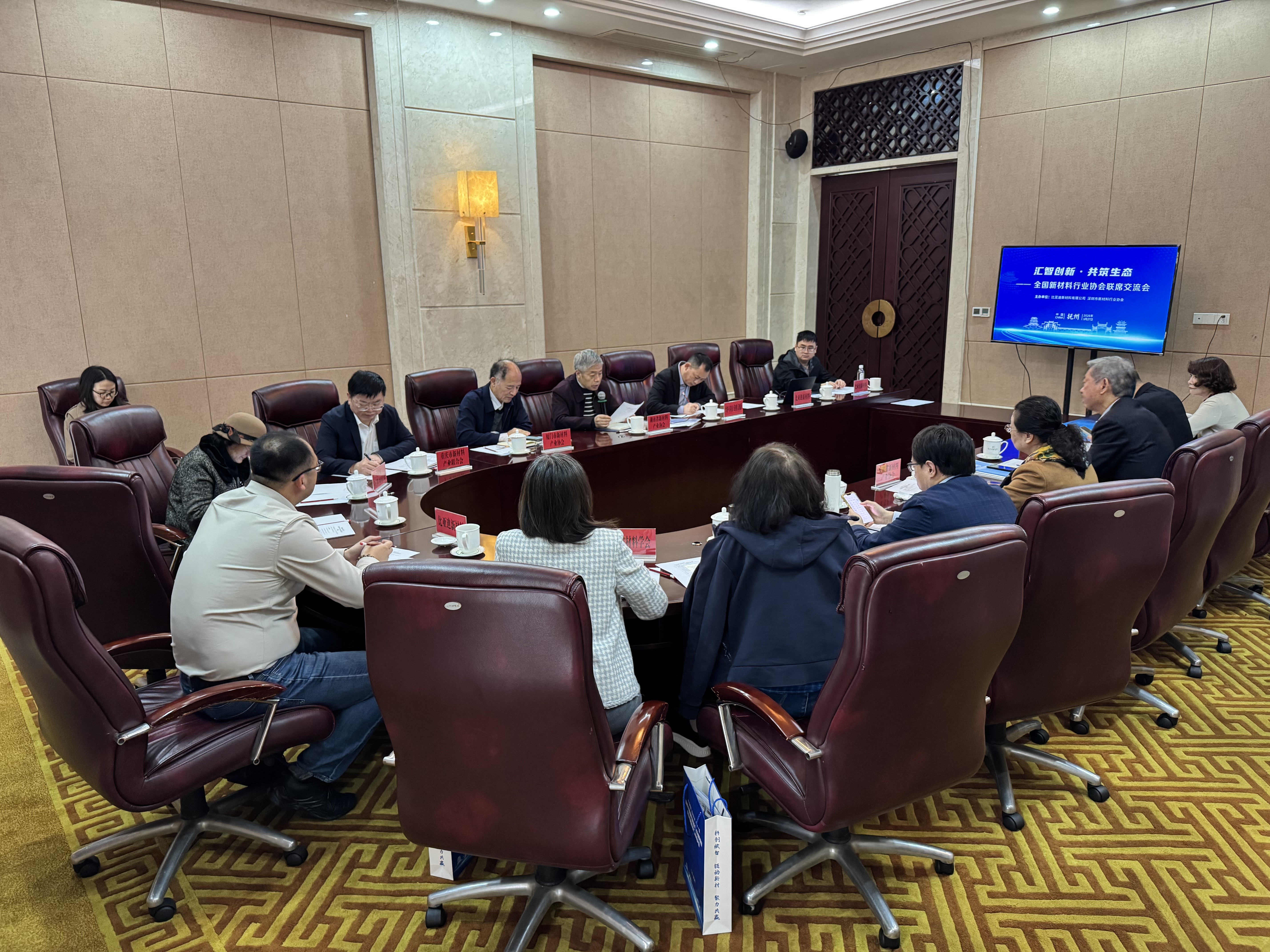 e58db7c998424dacd303c591ed768b57.jpg e58db7c998424dacd303c591ed768b57.jpg